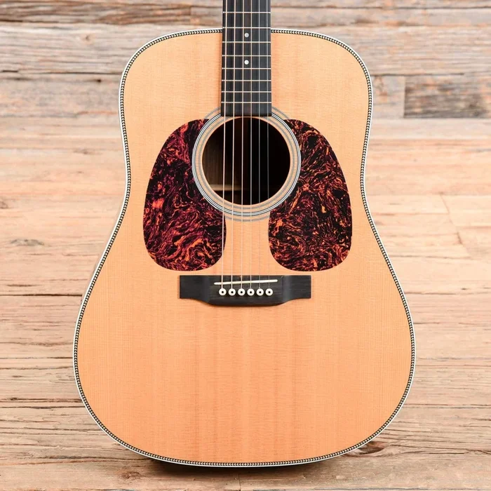 Martin HD-28 Natural 2010