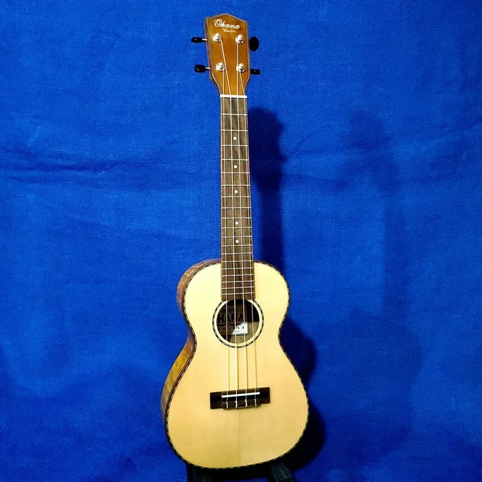 Ohana Concert CK-70WG Solid Spruce Top / Laminate Willow Setup Ukulele i007