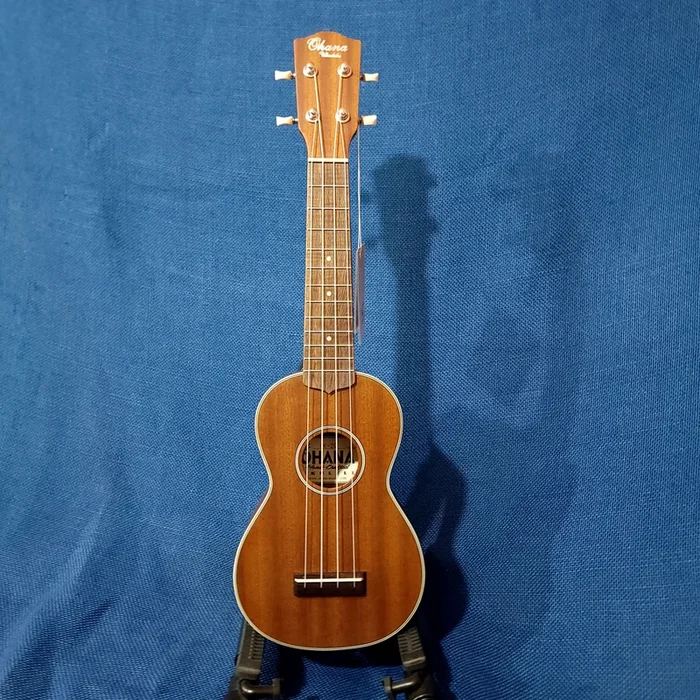 Ohana Soprano SK-20 Solid Mahogany Top / Laminate Back & Sides Ukulele h466