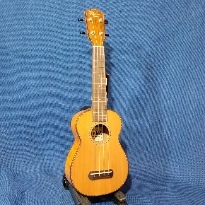 Ohana Soprano SK-50WG Solid Cedar Top / Laminate Willow B&S Ukulele h483