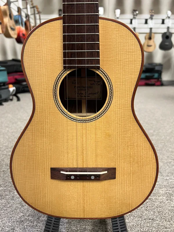 Pepe Romero Custom Tenor Ukulele w/Case – Solid Spruce/Solid Rosewood – Pre Loved – Romero Creations