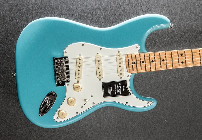 Player II Stratocaster – Aquatone Blue w/Maple
