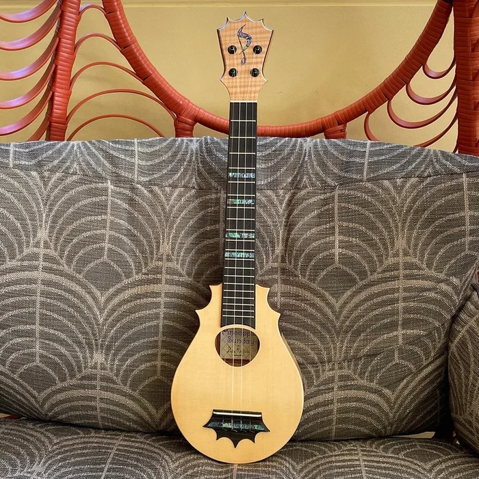Pop’s Customs KPSM-03 Pineapple Sunday Tenor Scale Engelmann Spruce Top
