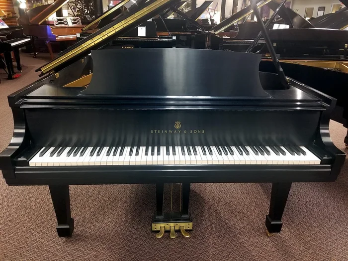 Pre-Owned Steinway & Sons Model M 5’7″ Ebony Satin Grand Piano