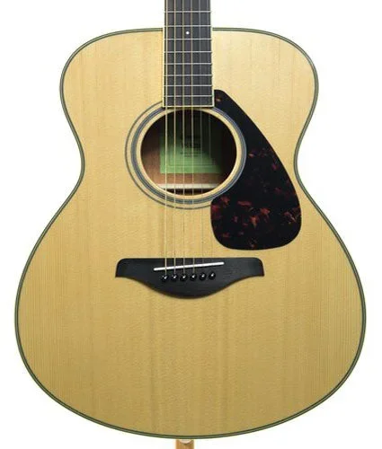 Pre-Owned Yamaha: FS820 Small Body Acoustic Guitar Natural
