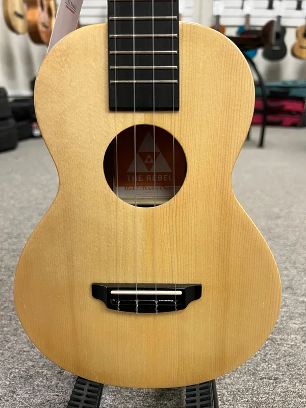 Rebel Double Cheese Concert Ukulele w/Case – Matte Finish – Solid Spruce/Solid Mahogany