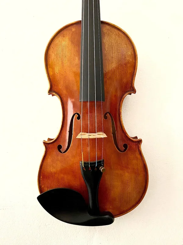 Revelle Model 700 4/4 violin, antique-style, 1-piece back, 2025 | Metzler Violins
