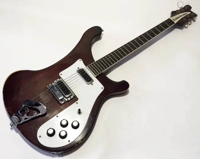 Rickenbacker 480