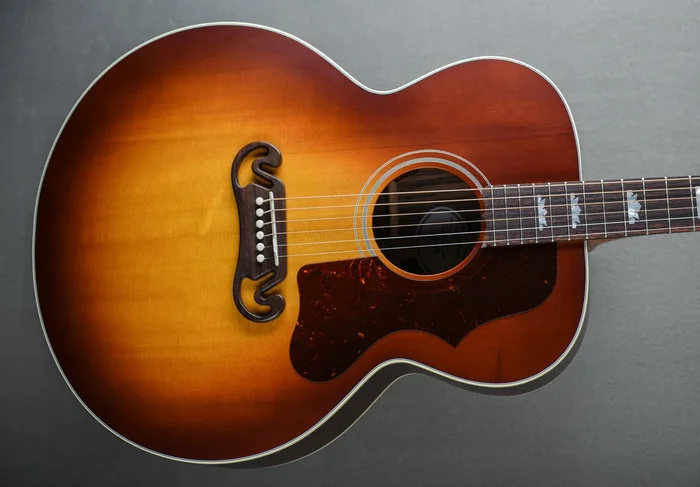 SJ-200 Studio Rosewood – Rosewood Burst