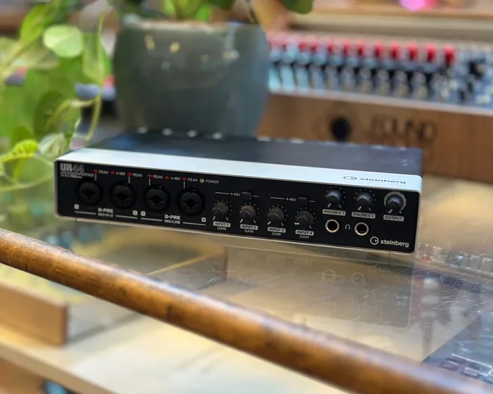 Steinberg UR44 Audio Interface