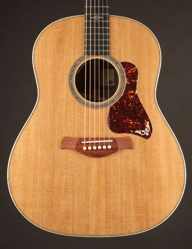 Taylor 817E Gold Label Honduran Rosewood Natural