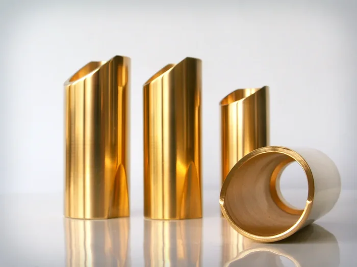 The Rock Slide – Medium Polished Brass Guitar Slide