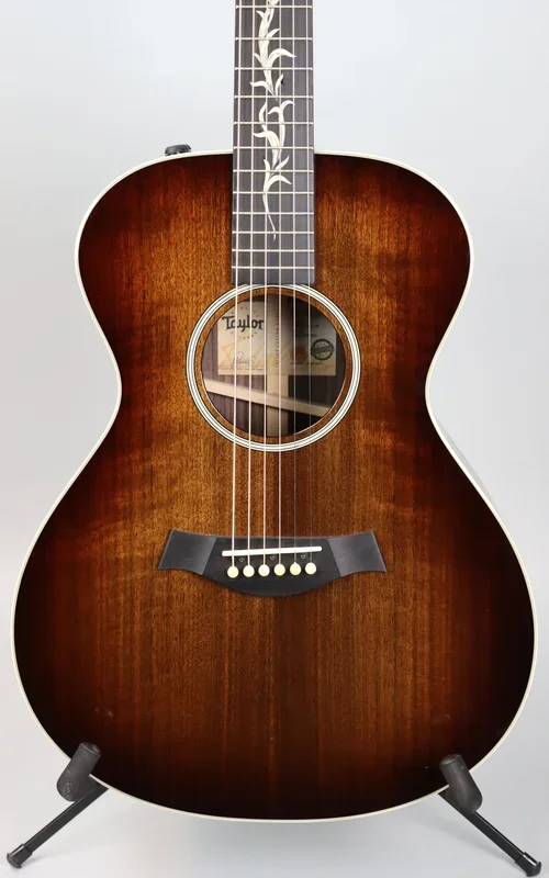 Used 2022 Taylor C22e LTD Custom Grand Concert Walnut/Rosewood and Circa 74 Amplifier Set