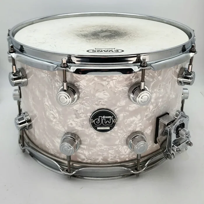 Used DW Performance Series Snare Drum 14×8 White Marine Pearl – Very Good
