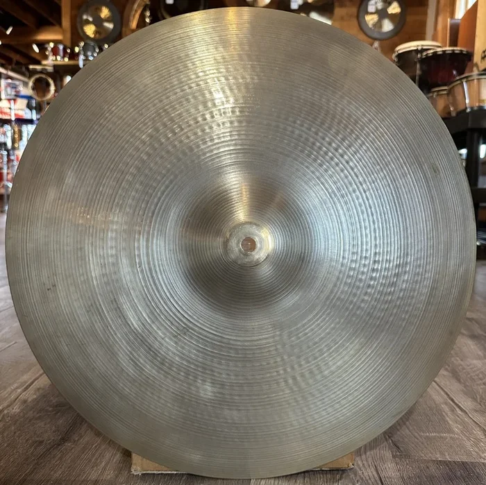 Used Vintage Zildjian A Crash Cymbal 18 – 1328 grams
