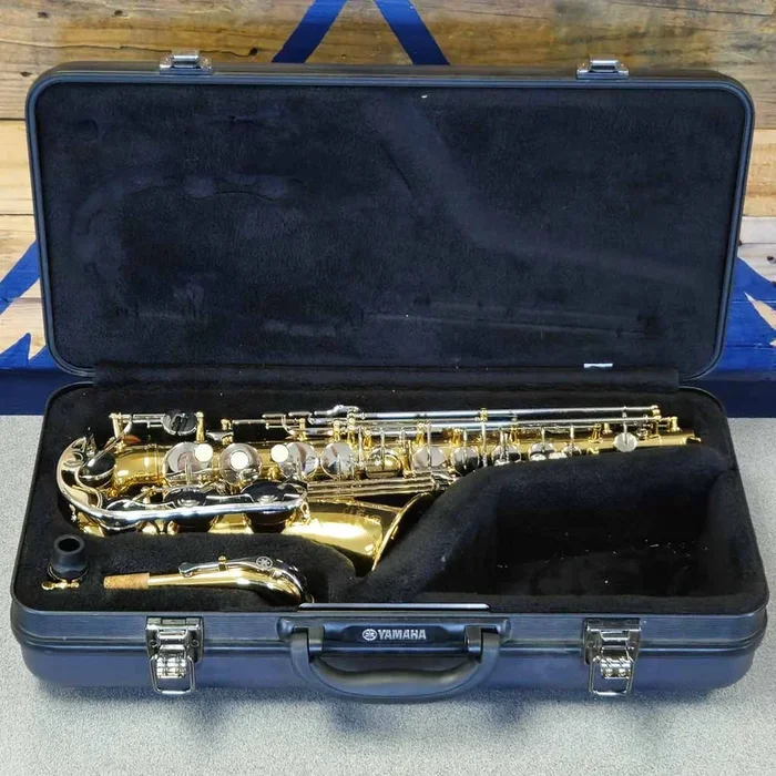 Used Yamaha Advantage YAS-200ADii Alto Saxophone Outfit