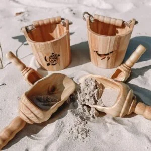 Wooden Buckets, Scoops and Shovels Early Learning Centre Kit –
