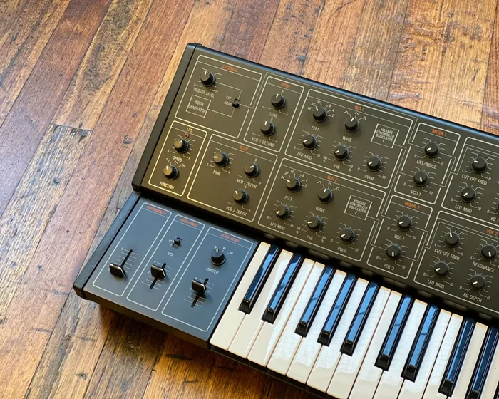 YAMAHA CS-15 w/ OHSC – 100v